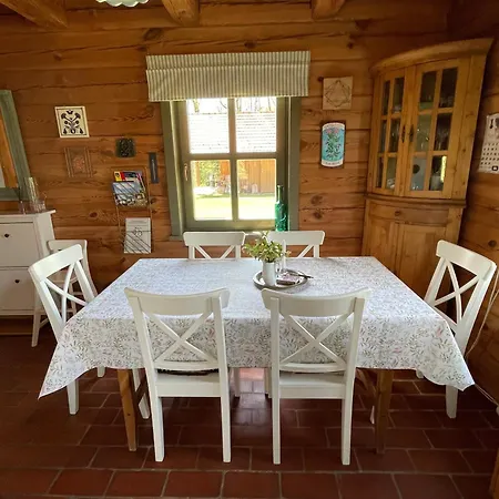 Apartment Orsegi Mi Kis Hazunk Vendeghaz *